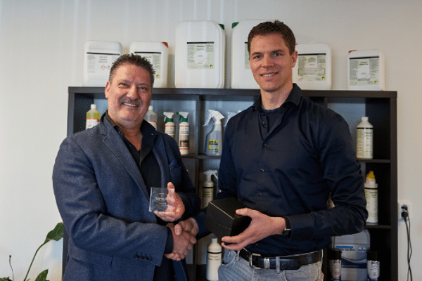Lama-Chemie-Specialty-Dealer-van-het-jaar