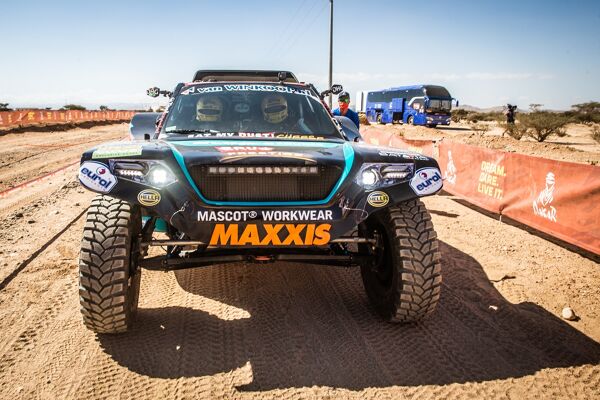 Maxxis Dakar Team The Beast Praktijk case Eurol Specialty Racinglijn Motorolie
