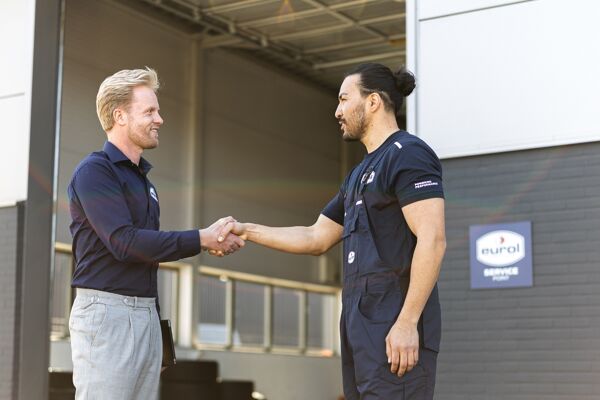 Sales-and-tech-support
