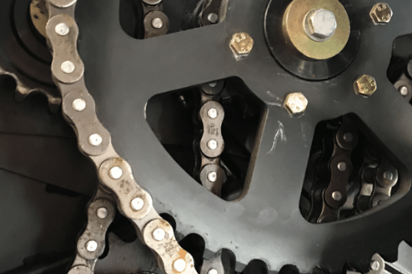 Lubricating Bale Press Chain