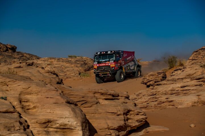 Equipa Mammoet Rallysport Truck, Etapa 9 do Rally Dakar 2021, impulsionada pela Eurol.