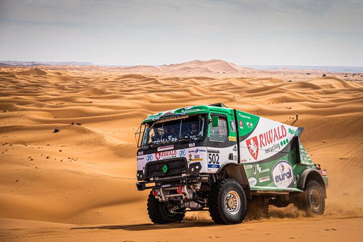 Equipe Riwald Dakar: Projeto Futuro Renault C460 Hybrid Dakar