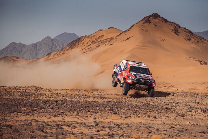 Toyota Gazoo Racing, Stage 11 van de Dakar Rally 2021, aangedreven door Eurol.
