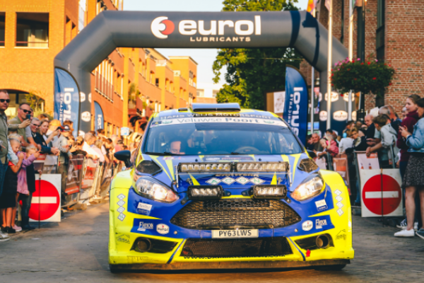 Yannick-Vrielink-Start-Eurol-Hellendoorn-Rally-Nijverdal