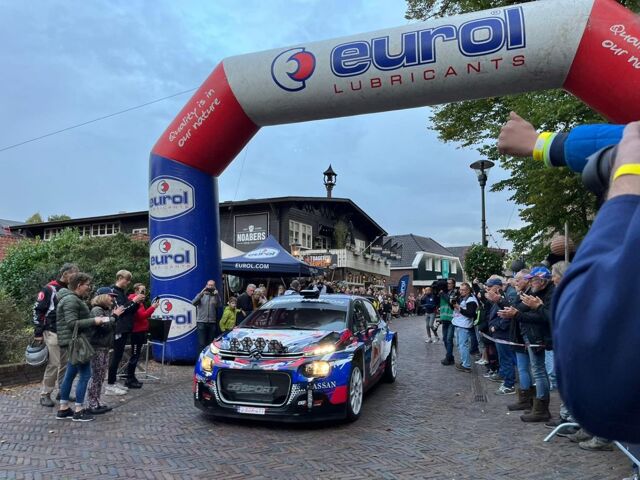 EHR-2023_AFB002_Jos-Verstappen-trok-enorm-veel-belangstelling-in-de-Eurol-Hellendoorn-Rally-van-2022_PB_221209-1024x768