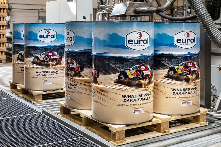 Eurol Limited Edition Ölfass für die Gewinner der Dakar Rally 2022.
