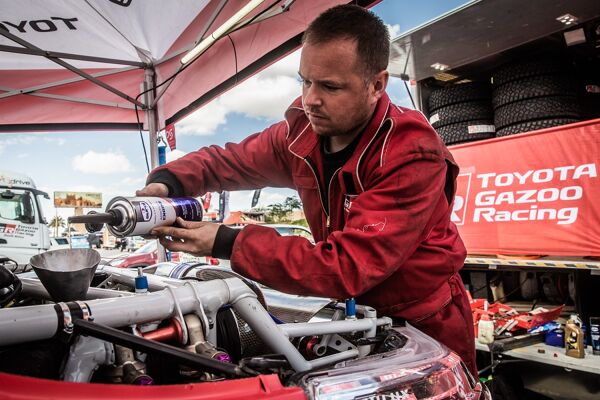 Toyota_Gazoo-Racing_Dakar-Rally-2020_Eurol-Specialty-Additive-S-Engine-SYNGIS