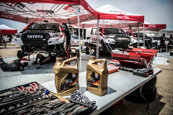 Dakar Rally 2019 Toyota GAZOO Racing with 5W-40 Eurol Lubricants.