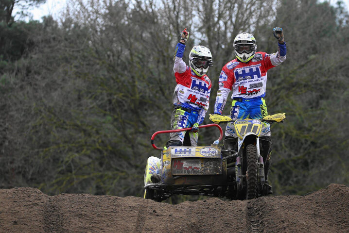 Daniel Willemsen, winnaar van de Grand Prix Nederland 2018 in de zijspancross, met ondersteuning van Eurol Lubricants.