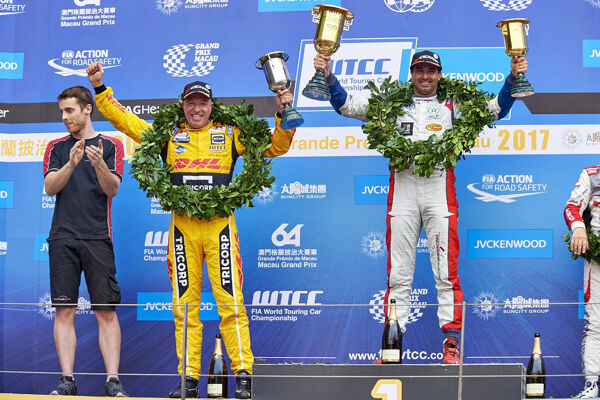 Podiumplaats_Tom-Coronel-FIA-WTCC_Opening-Race-Macau-2017