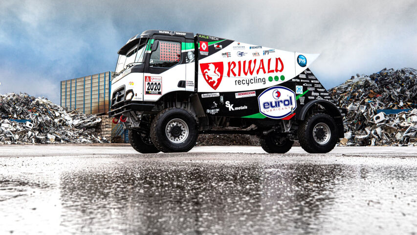 A equipe Riwald Dakar participará do Rally Dakar 2020 com um caminhão de rally Renault C460 Hybrid Edition.