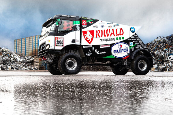 The Riwald Dakar Team will participate in the Dakar Rally 2020 with a rally truck from Renault C460 Hybrid Edition.