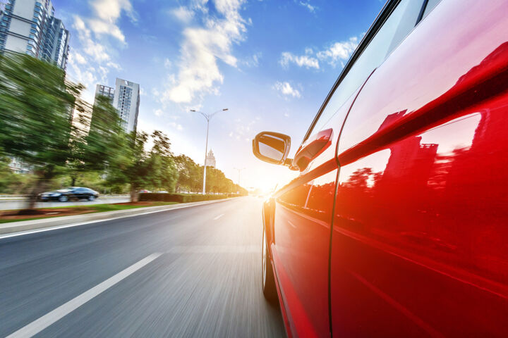 Automotive-branche-smeermiddelen-motorolie-lichte-voertuigen-sector