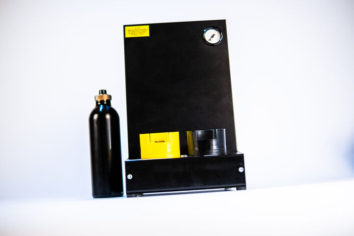 Eurol-Refill-Aerosol-Station-S001050-S001052